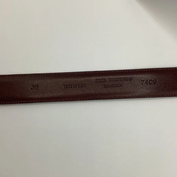 Smooth Reddish Brown Leather Belt with Gold Brass Buckle - Picture 11 of 15